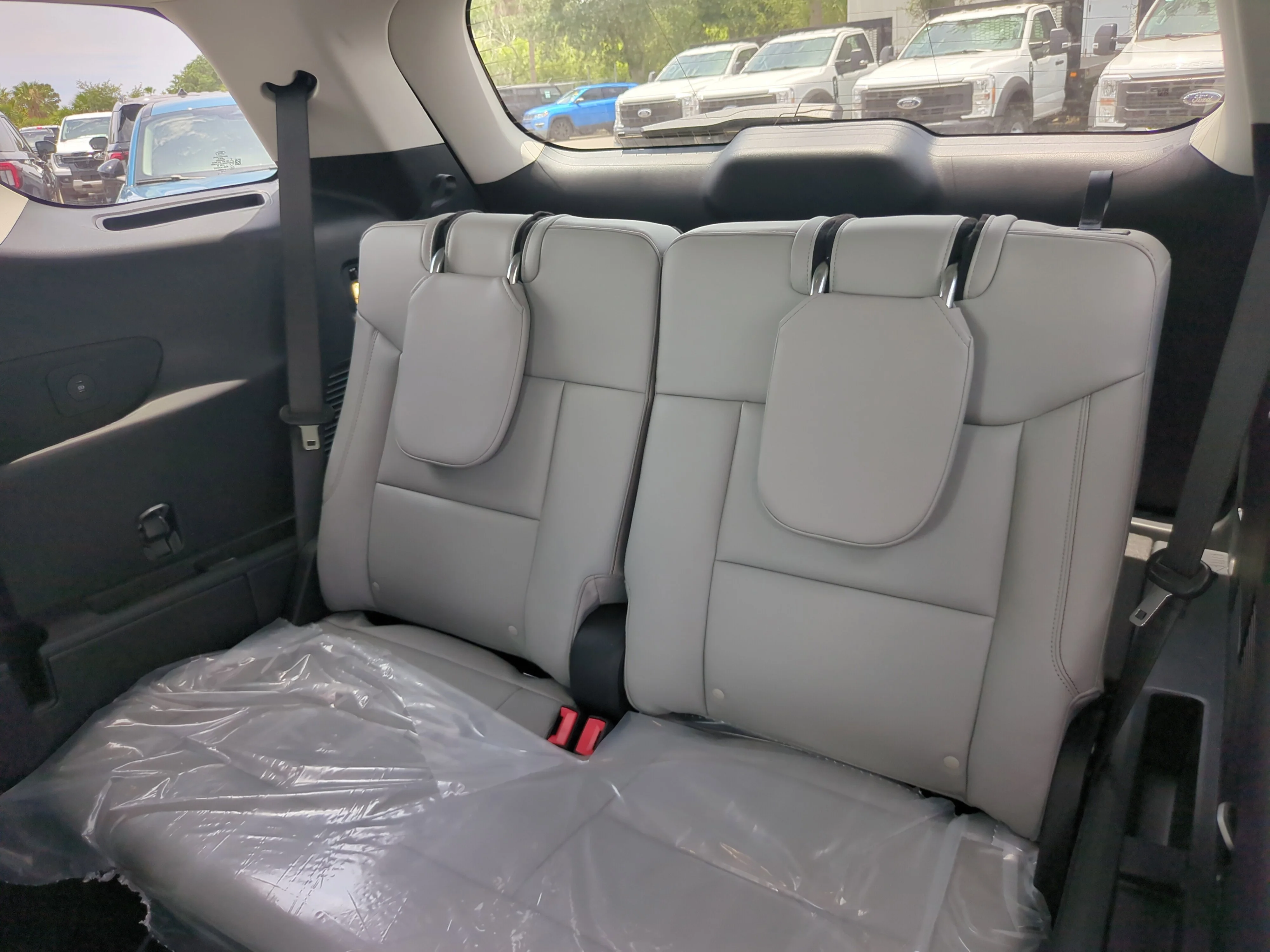 New 2026 Star White Metallic Tri-Coat Ford Active image 17