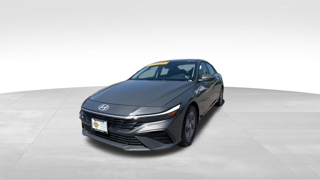 Used 2026 Gray Hyundai SE image 12
