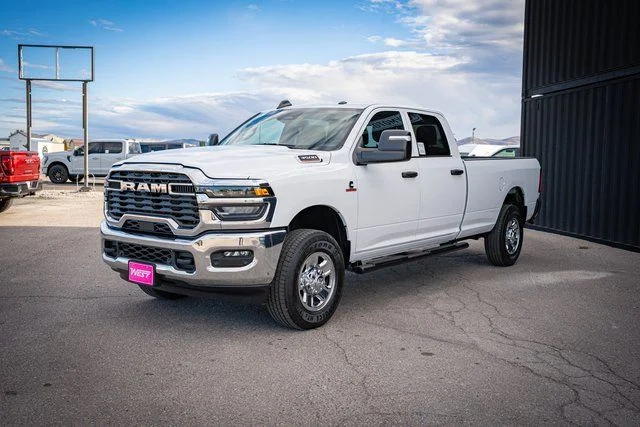 2026 RAM 3500 Tradesman - Photo 12