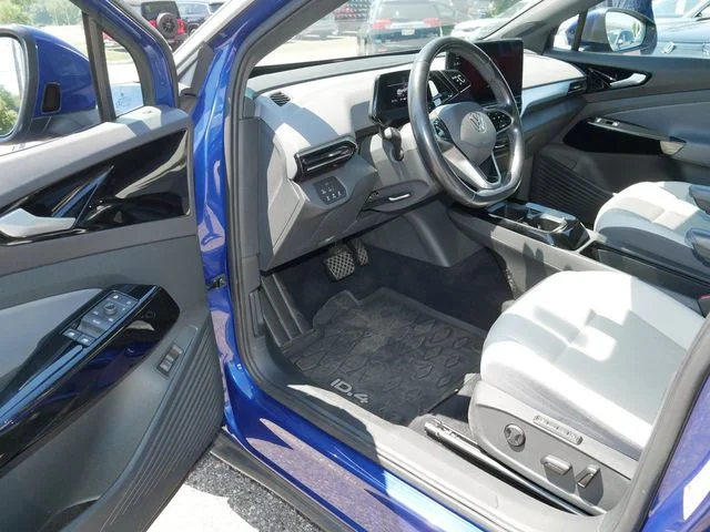 Certified Used 2021 Blue Volkswagen Pro S image 12