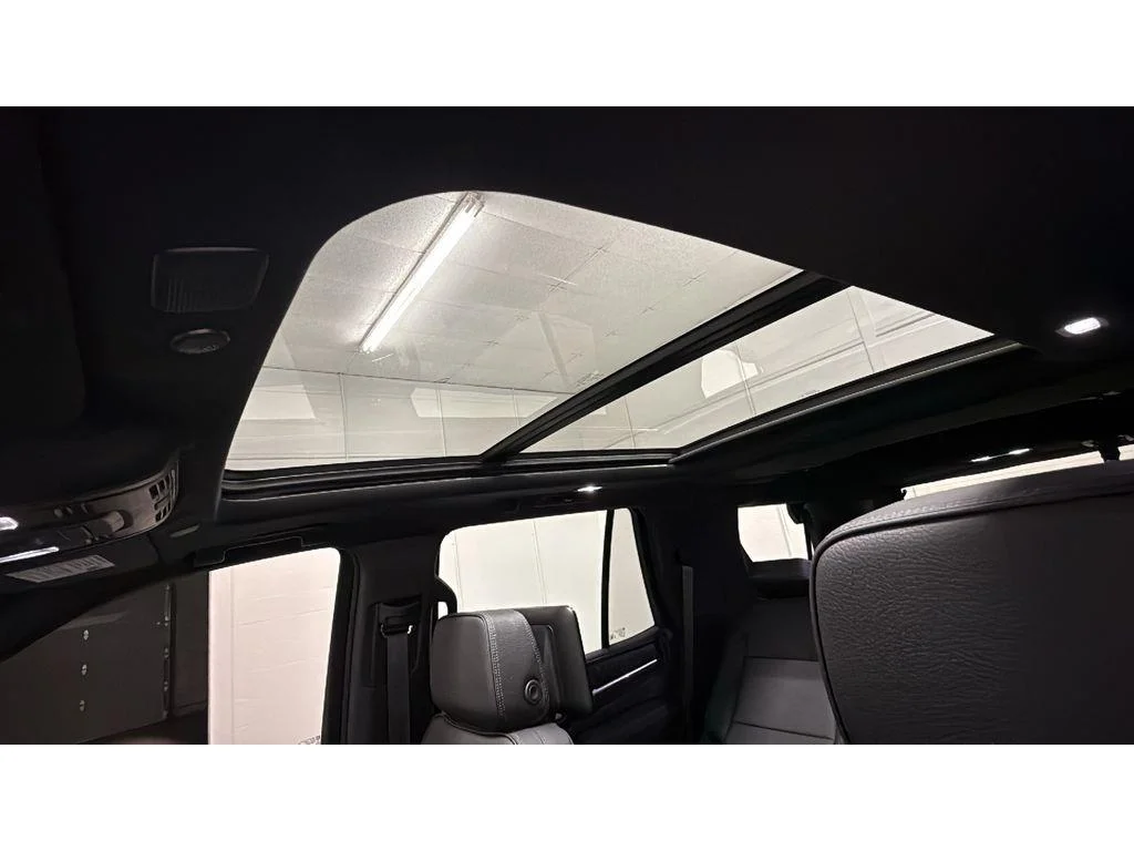 Used 2023 Onyx Black GMC Denali image 31