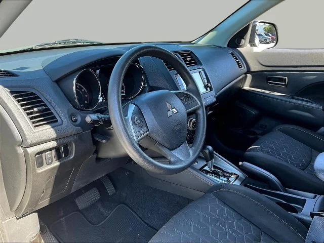 Used 2021 White Mitsubishi 2.0 ES image 19