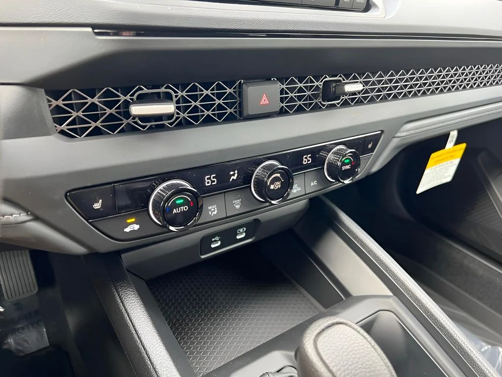 Used 2025 Blue Honda SE image 25