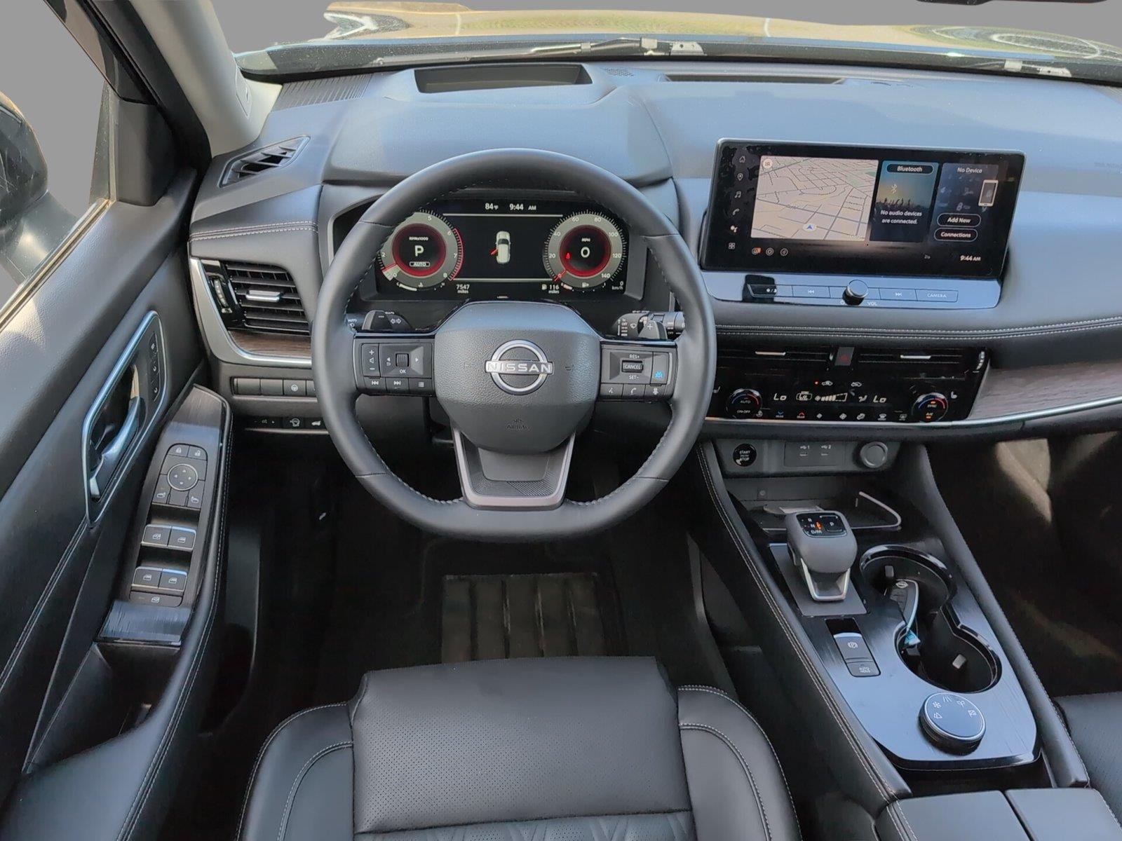 Used 2026 Super Black Nissan Platinum image 28