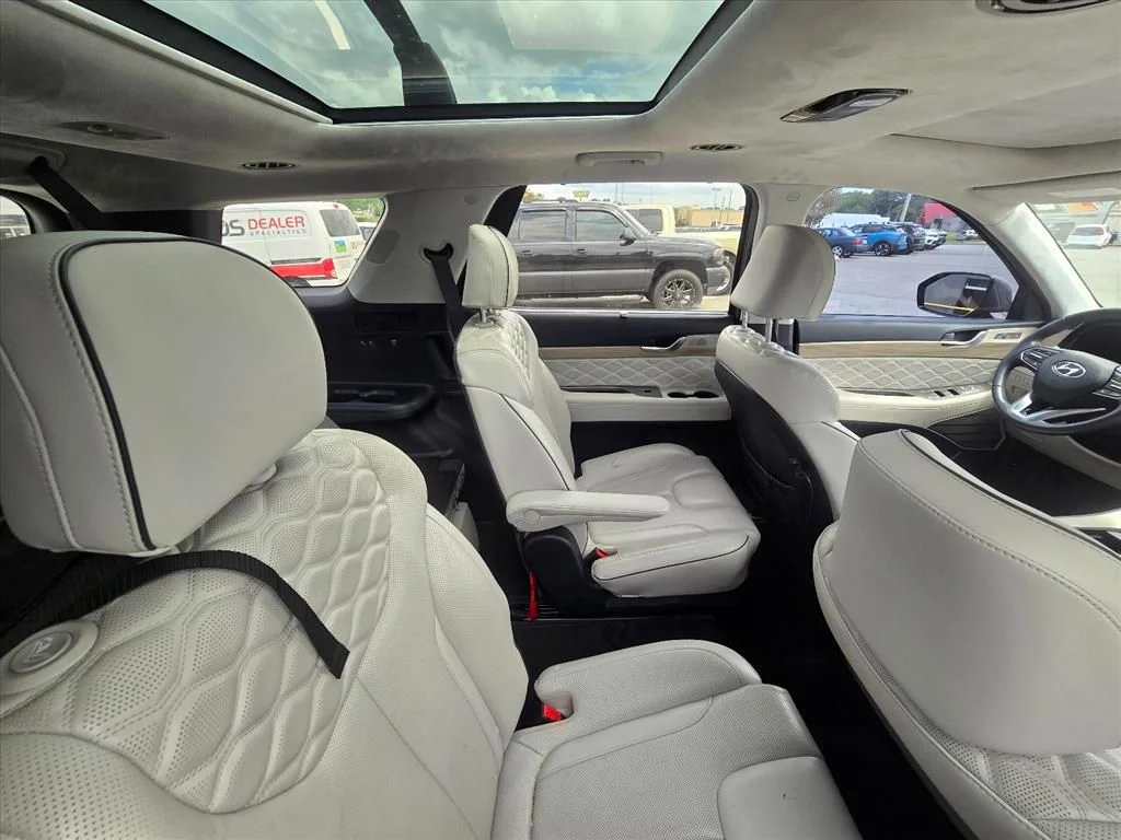 Used 2022 Gray Hyundai Calligraphy image 8