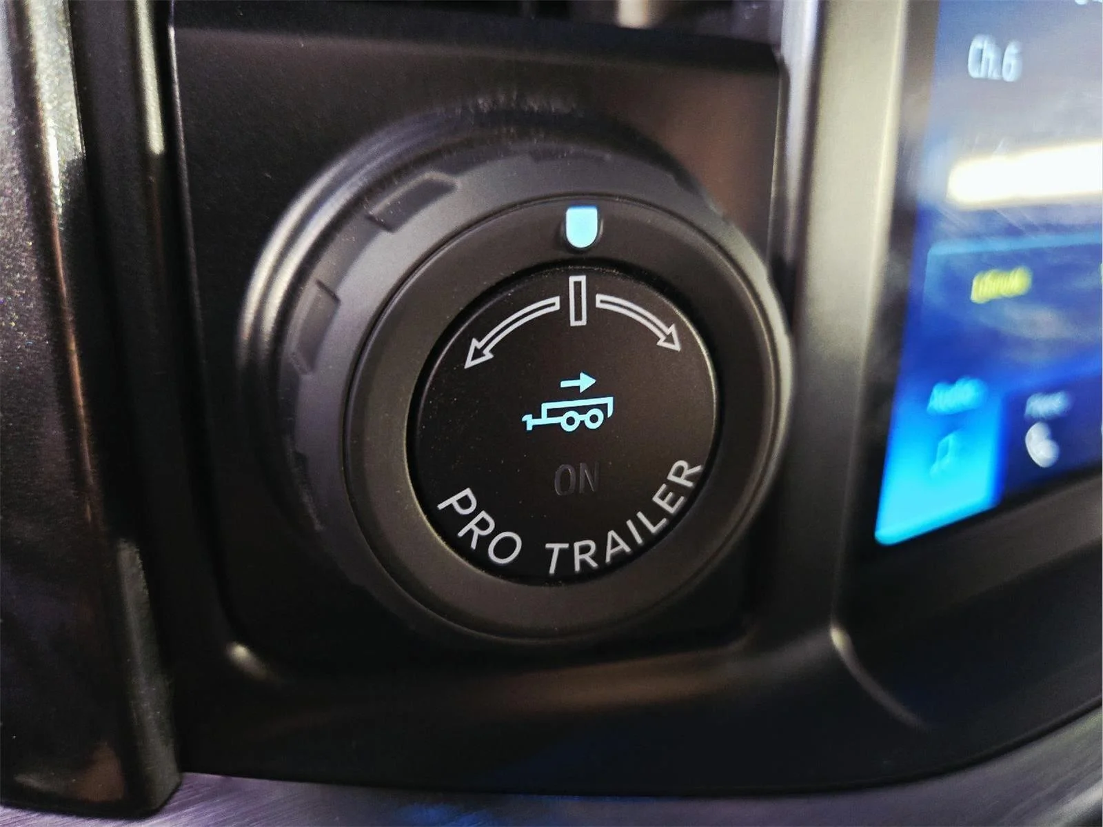 Used 2023 Carbonized Gray Ford LARIAT image 21