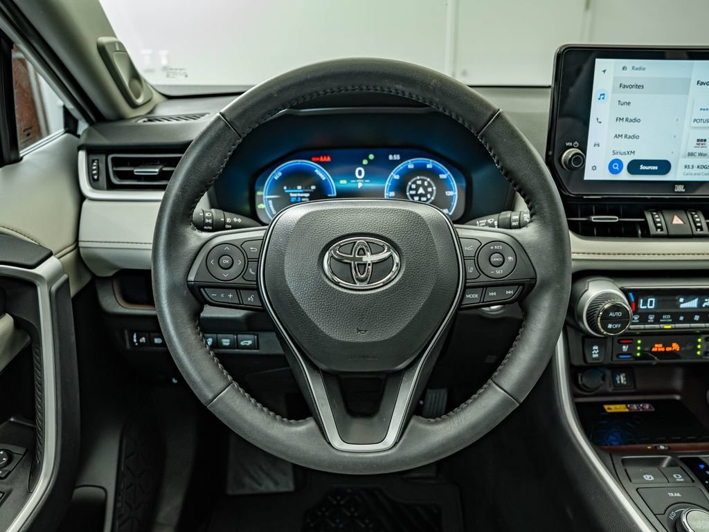 Used 2025 Pearl Toyota Limited image 24
