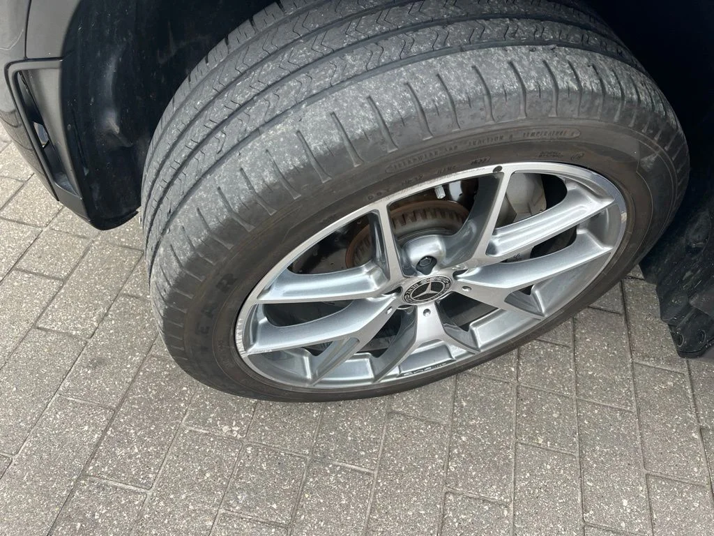 Used 2022 Black Mercedes-Benz GLC 300 image 13
