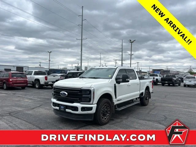 2026 Ford F-250 Platinum 4x4 Crew Cab 176 in's photo