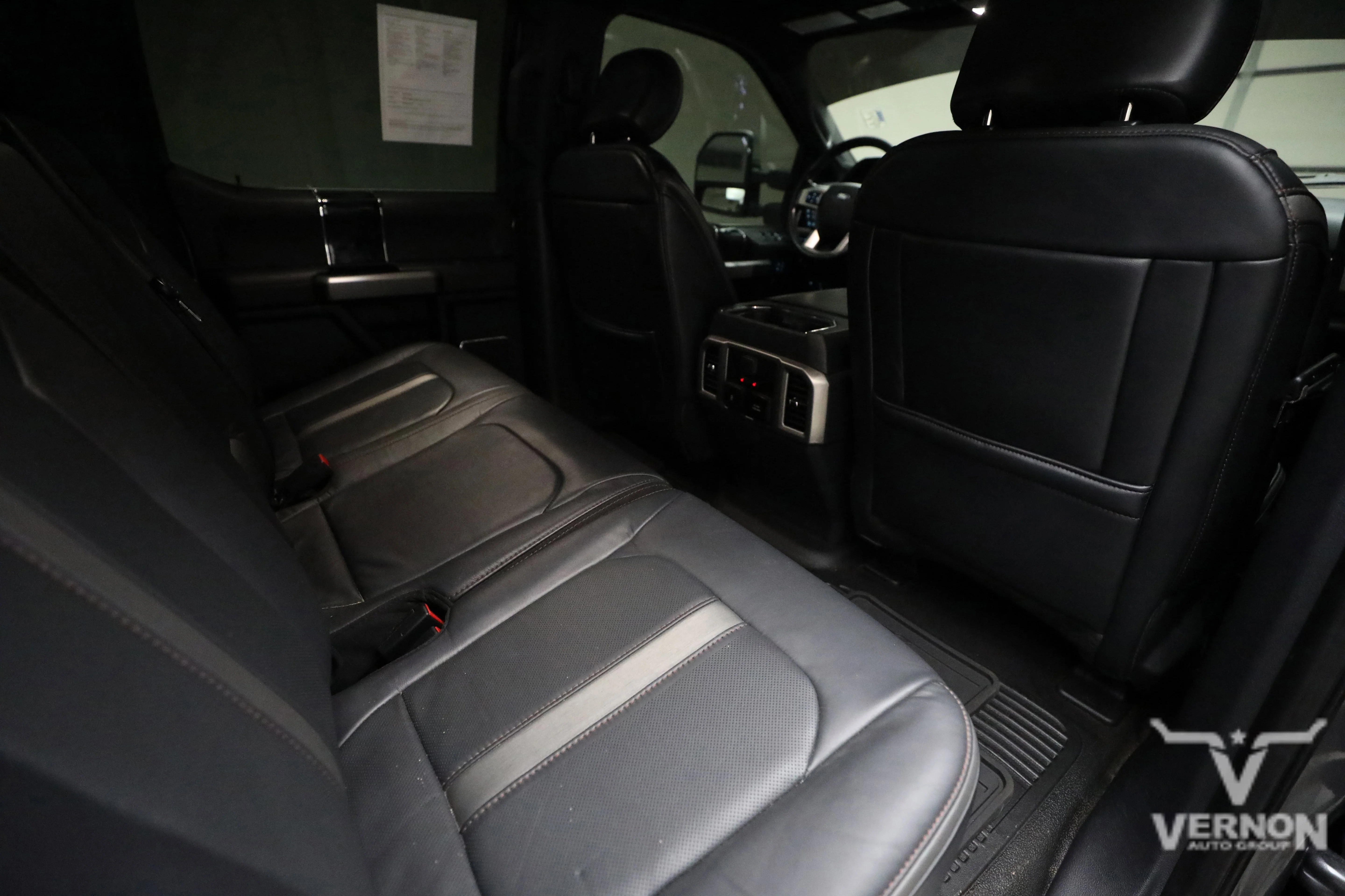 Pre-Owned 2022 Ford Super Duty F-250 Platinum Crew Cab 4x4