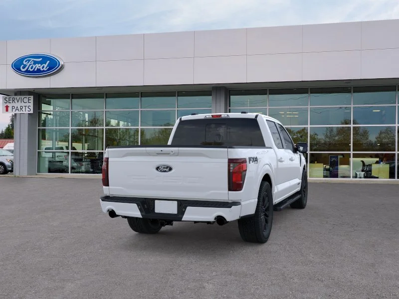 New 2025 Oxford White Ford XLT image 8