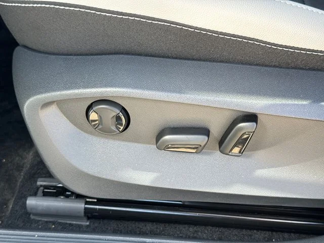 New 2026 Monument Gray Volkswagen 1.5T SE image 36