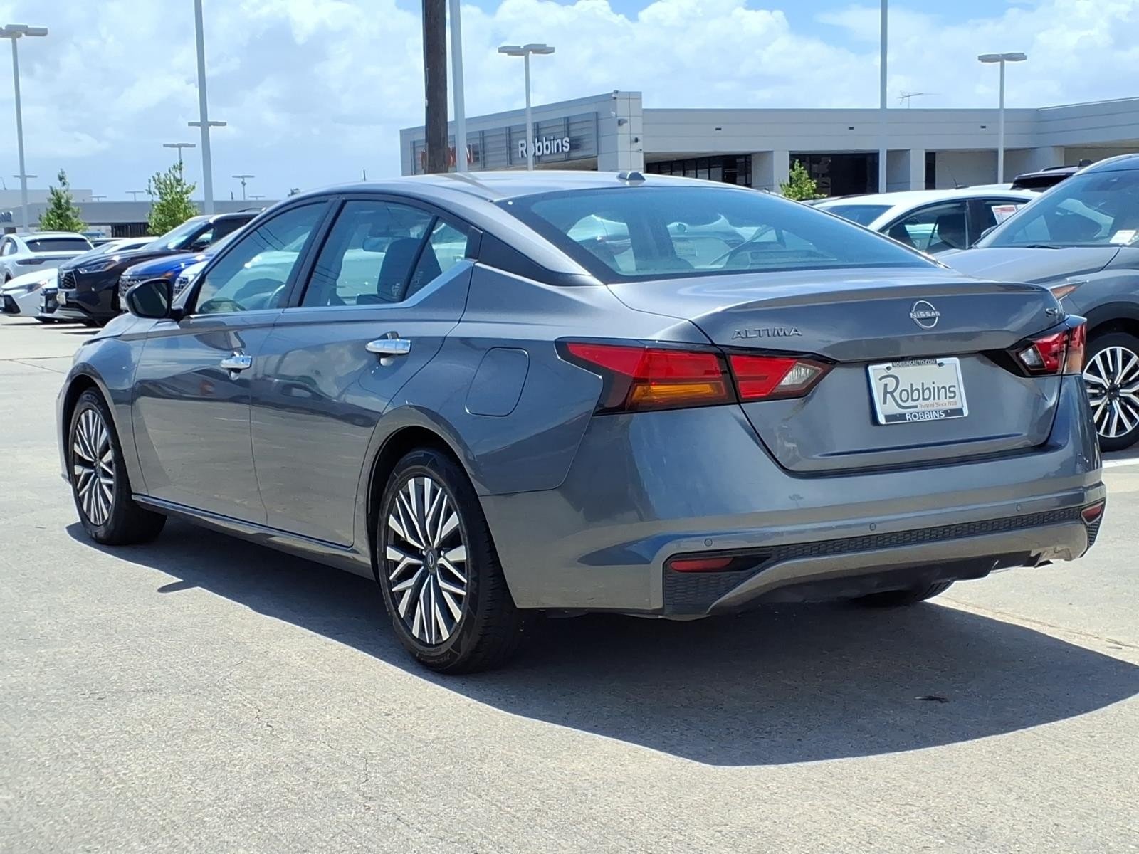 2024 Nissan Altima 2.5 SV Gray at Robbins Nissan