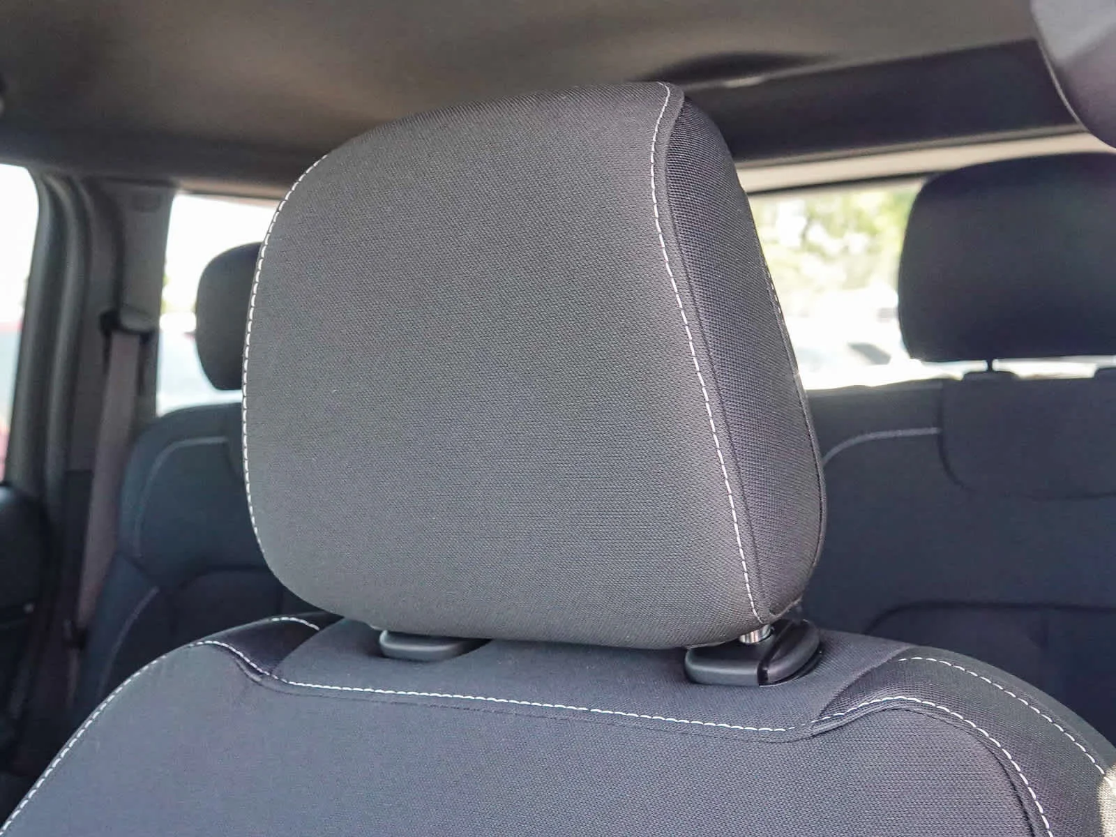 New 2026 Bright White Clearcoat Jeep Laredo image 23
