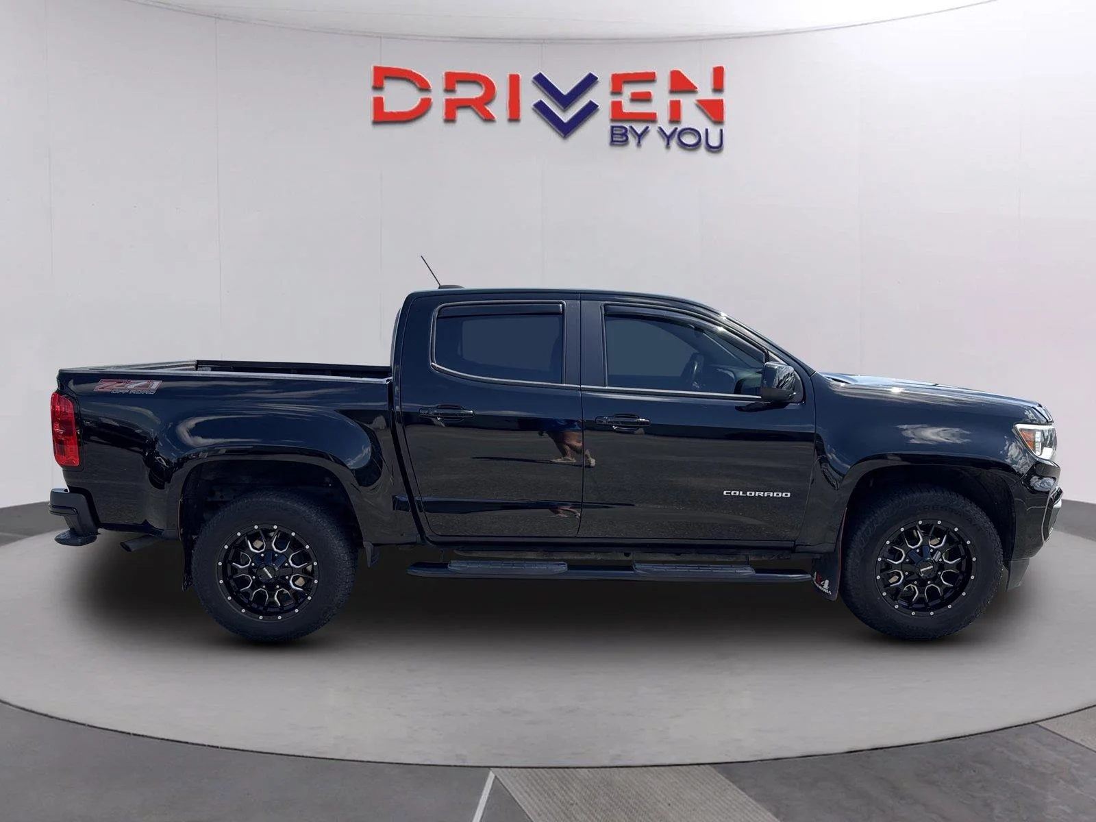 Used 2021 BLACK Chevrolet 4WD Z71 image 3