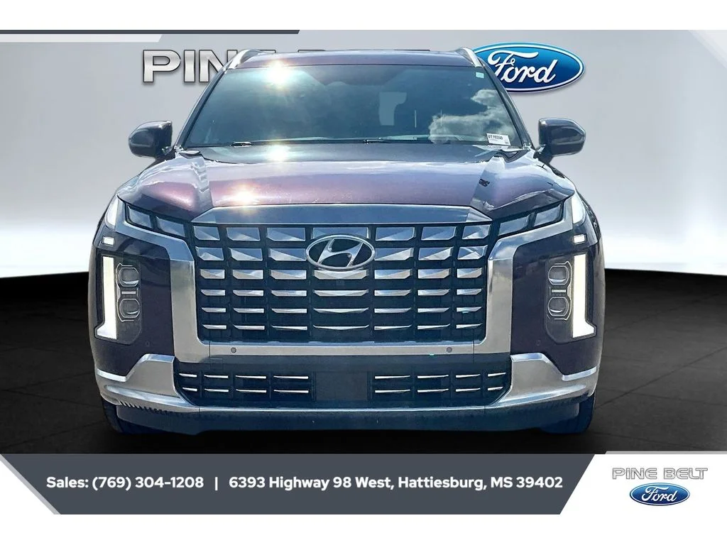 Used 2024 Sierra Burgundy Hyundai Calligraphy image 3