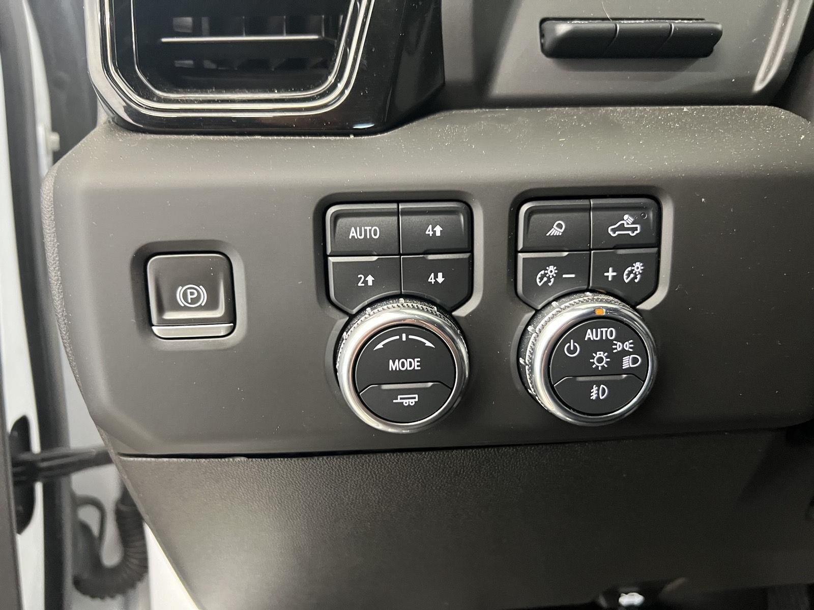 Used 2024 Summit White GMC AT4 image 18