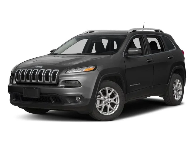 Used 2016 Brilliant Black Crystal Pearlcoat Jeep Latitude image 2