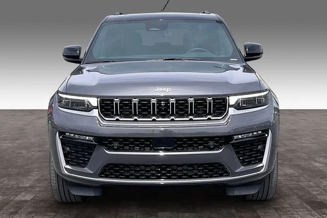 New 2026 Baltic Gray Metallic Clear-Coat Exterior Paint Jeep Summit image 14