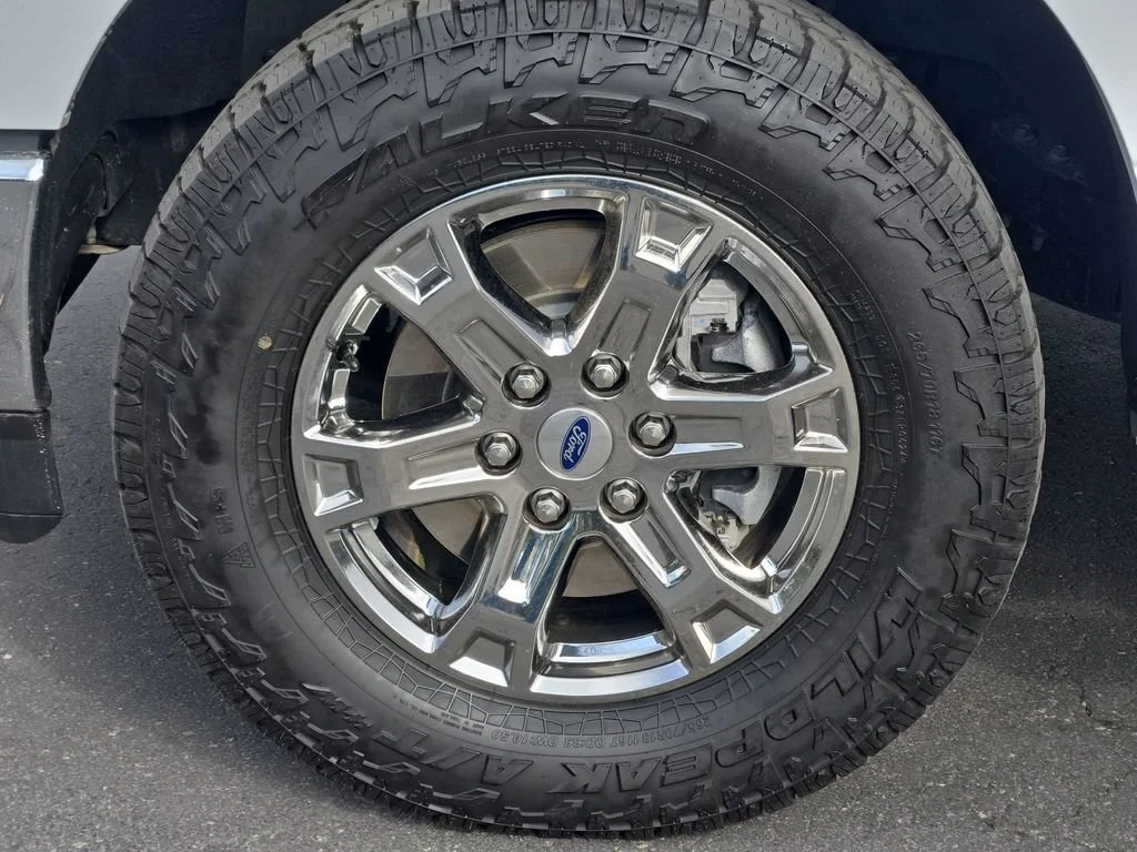 Used 2021 White Ford XL image 45