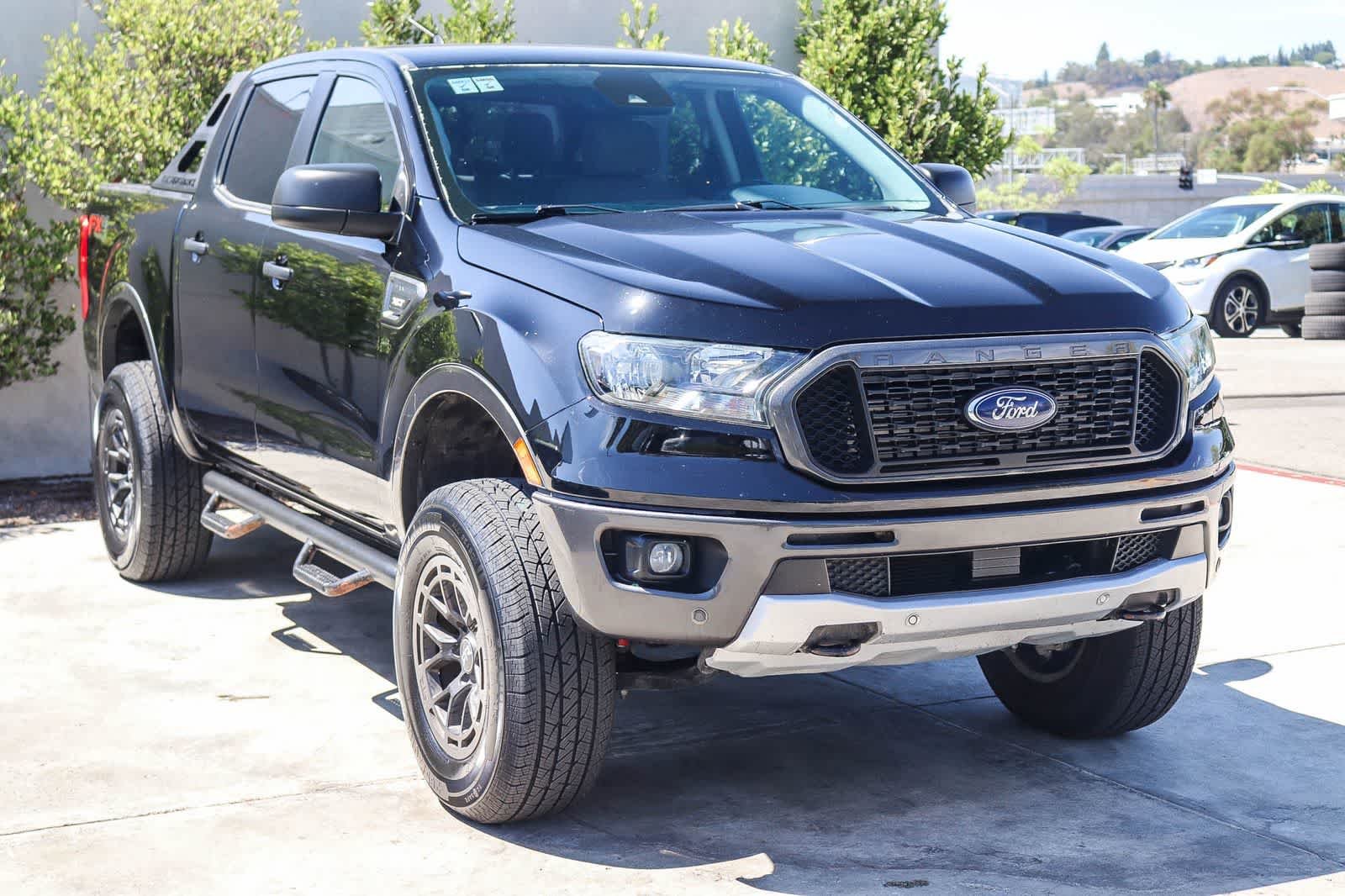 Used 2019 Shadow Black Ford XLT image 3
