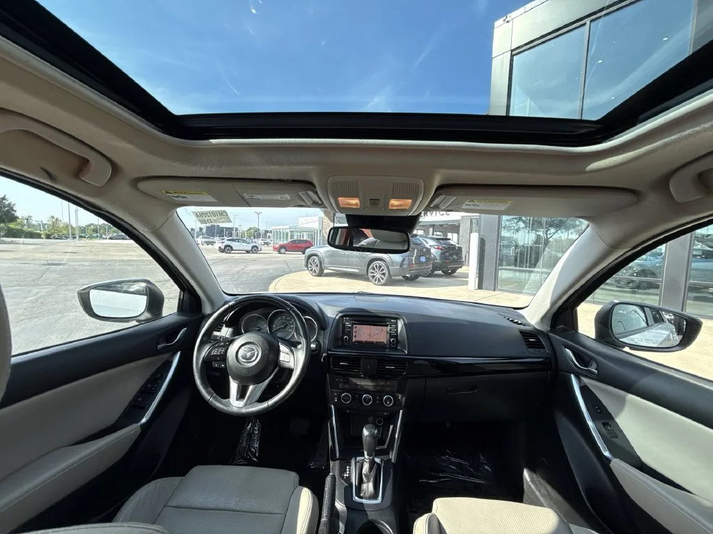 Used 2015 White Mazda Grand Touring image 22