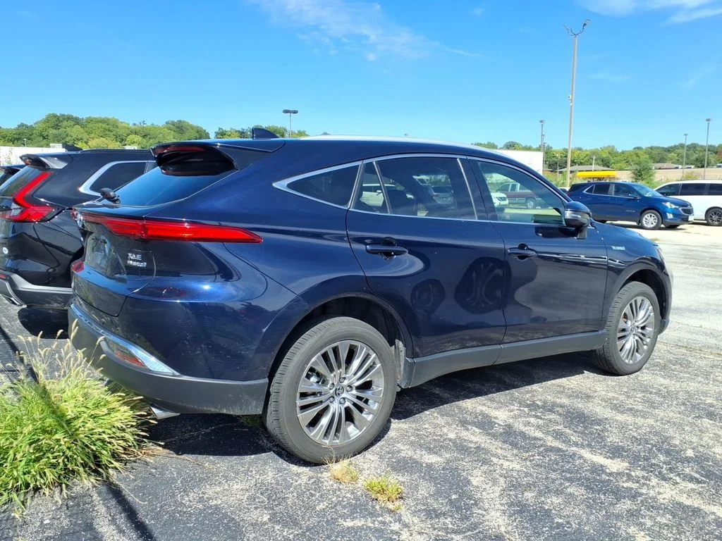 Used 2021 Blue Toyota XLE image 5