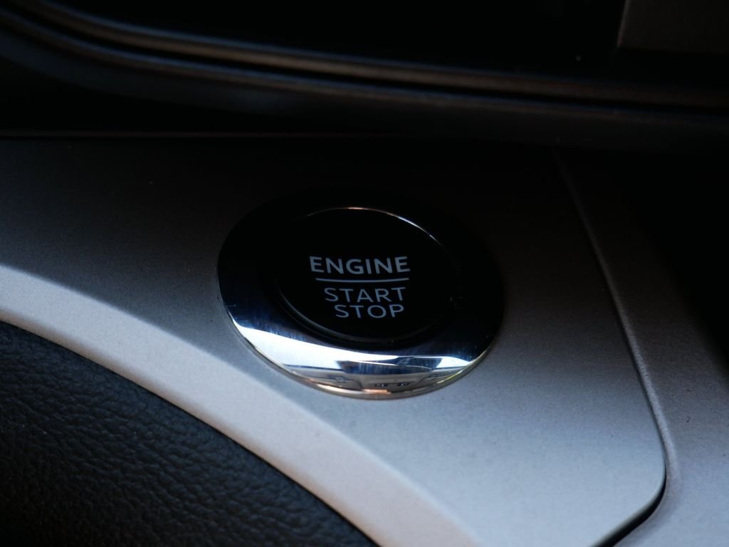 Certified Used 2023 White Ford XLT image 25