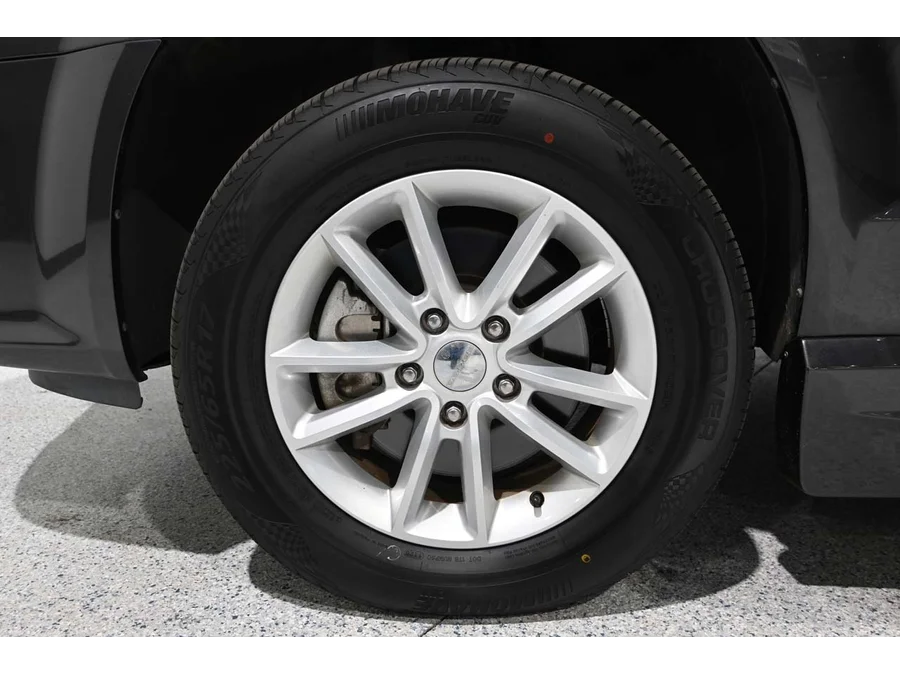 Used 2019 GRAY Dodge SXT Mobility Handicap Van image 12
