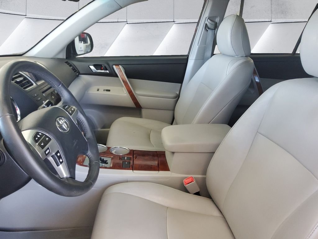Used 2012 Red Toyota Limited image 7