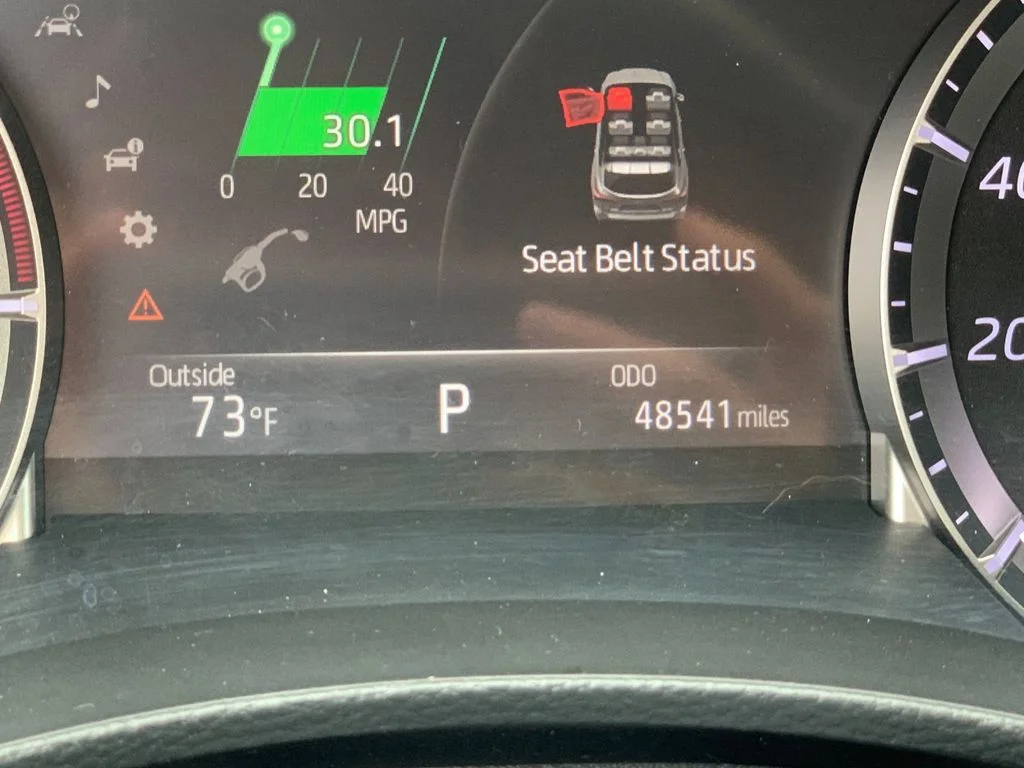 Used 2023 Silver Toyota XLE image 31