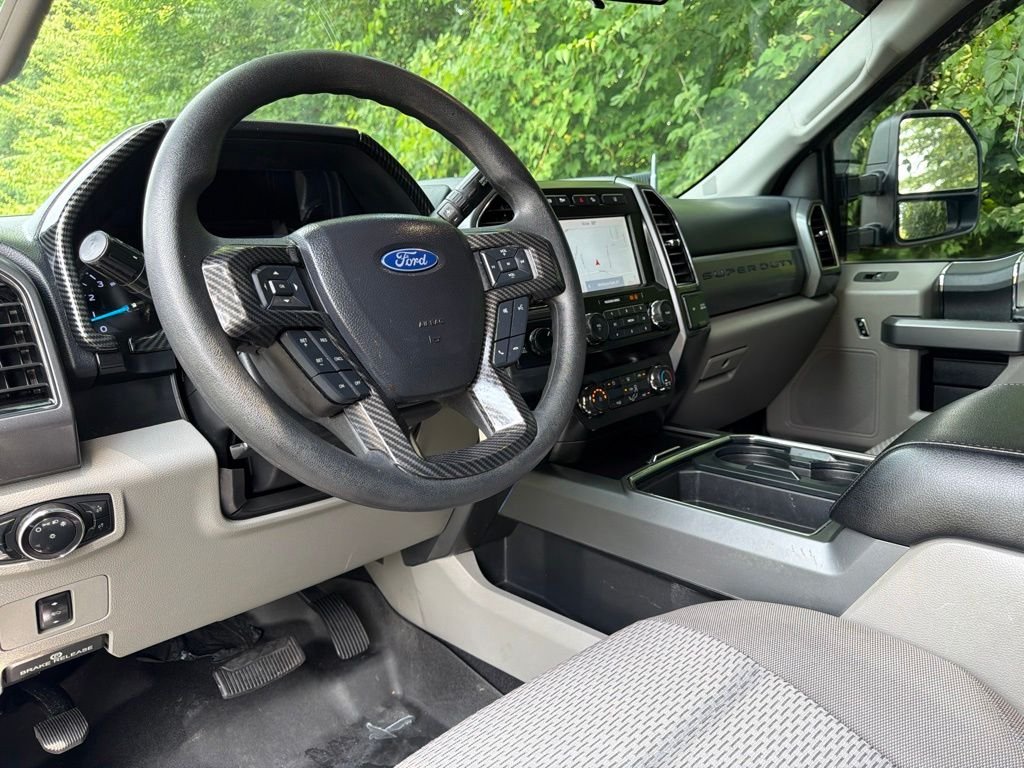Used 2020 Blue Metallic Ford XLT image 2