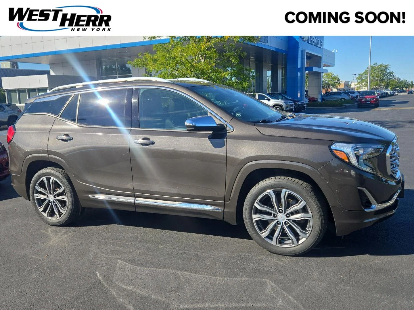 Used 2019 SMOKEY QUARTZ METALLIC GMC Denali image 1