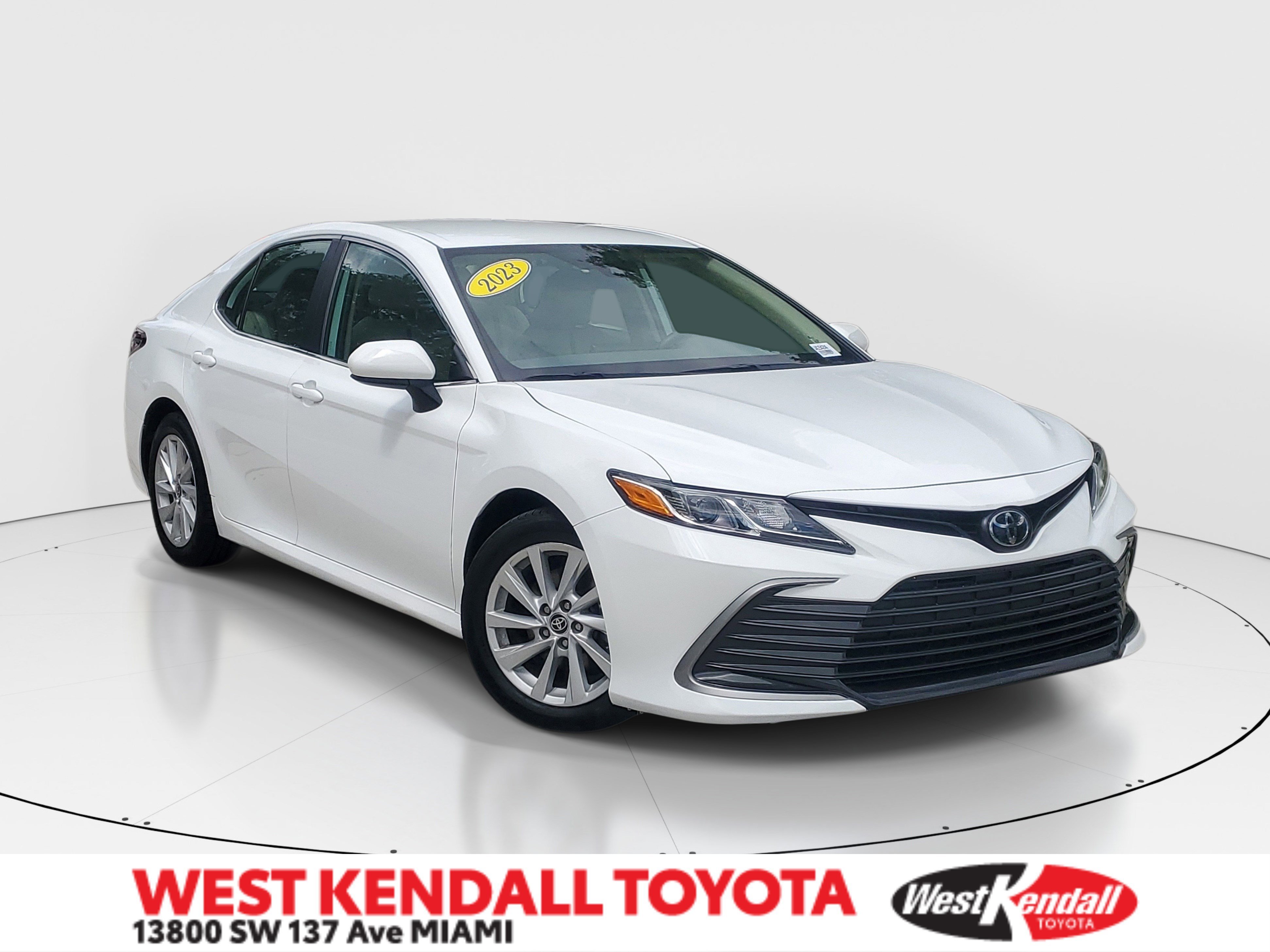 Used 2023 Ice Toyota LE image 1