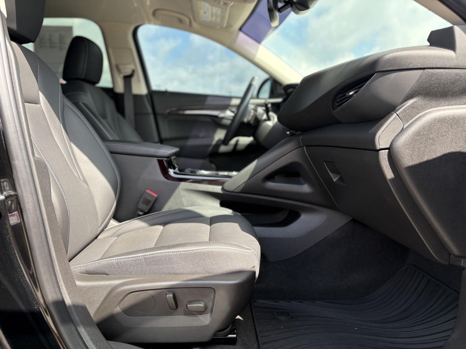 Used 2023 Ebony Twilight Metallic Buick Essence image 15