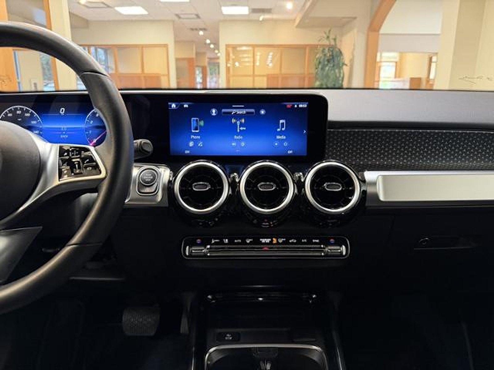 Certified Used 2025 Night Black Mercedes-Benz  image 14