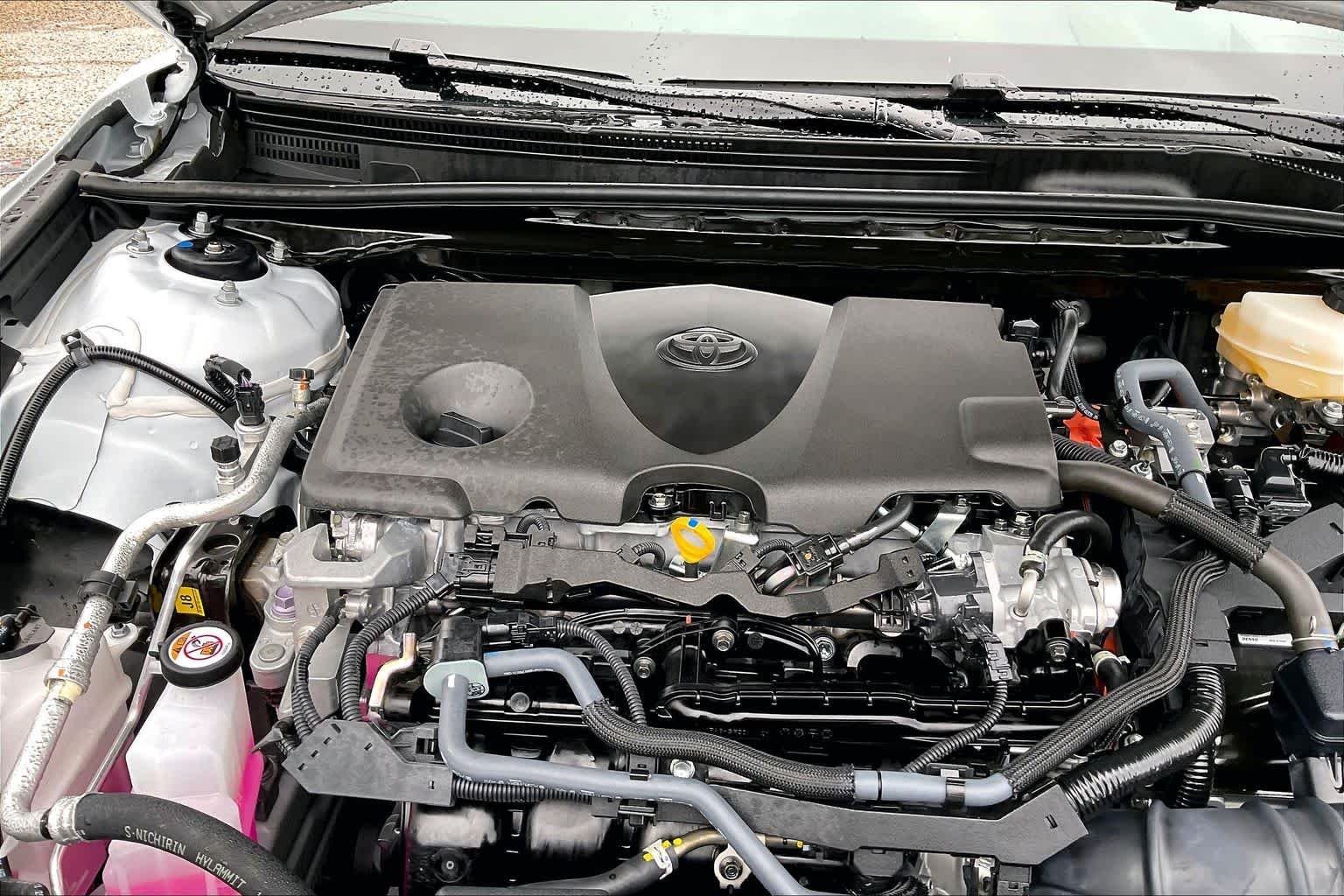 Used 2026 Wind Chill Pearl Toyota XSE image 32