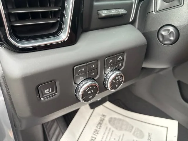 New 2026 Sterling Metallic GMC Denali Ultimate image 32