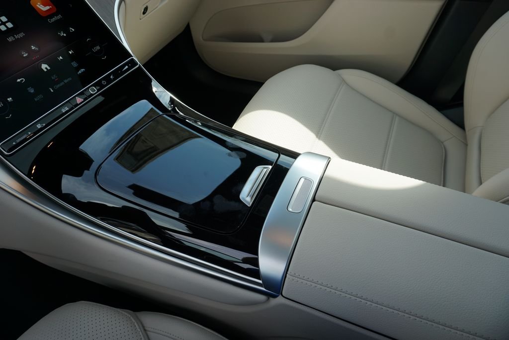 New 2027 Verde Silver Metallic Mercedes-Benz GLC 300 image 20