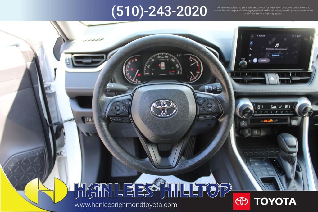 2025 Toyota RAV4 XLE photo 3