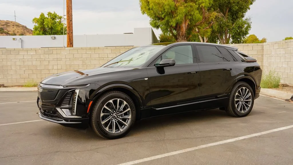2027 Cadillac LYRIQ Premium Sport - Photo 3