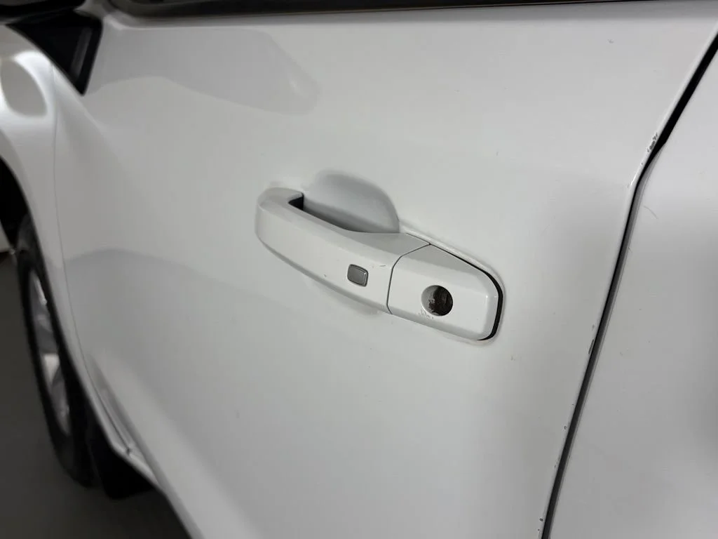 Certified Used 2022 SUMMIT WHITE Chevrolet LT image 14
