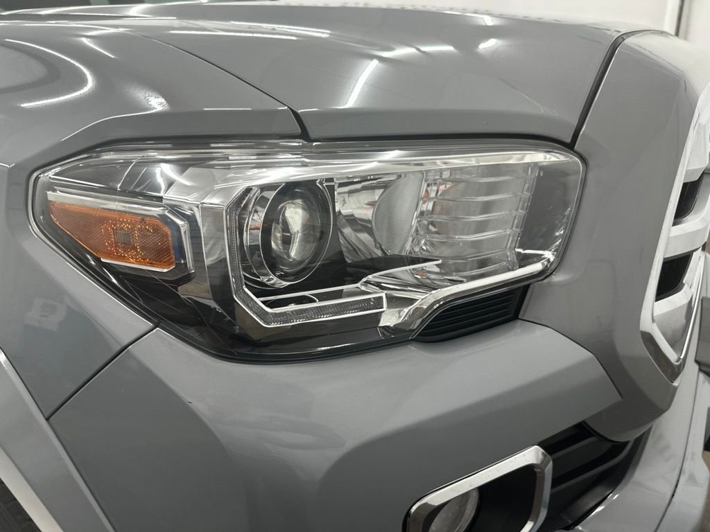 Used 2019 Gray Toyota Limited image 10