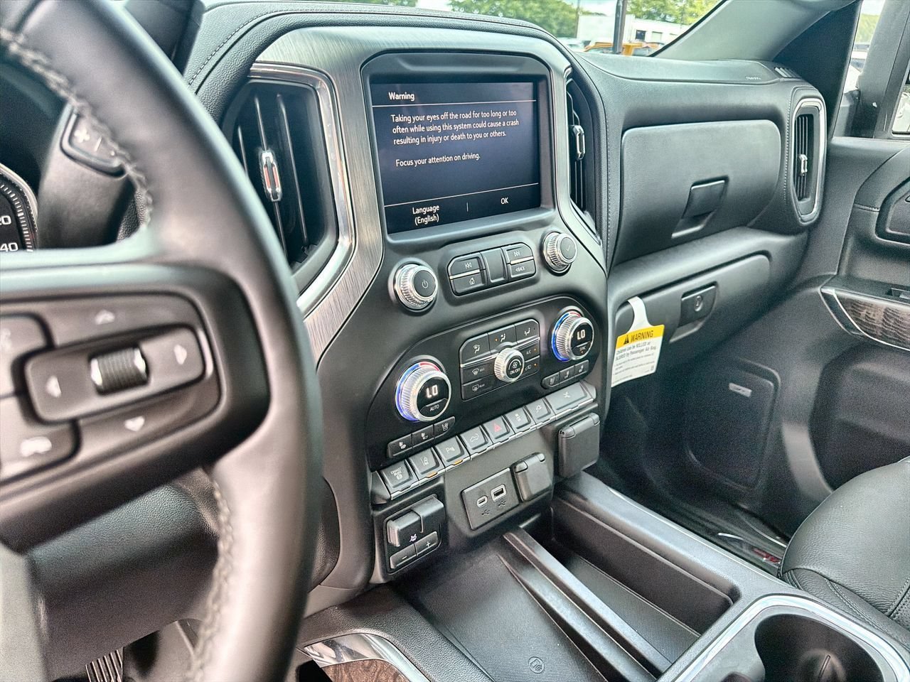 Used 2023 SUMMIT WHITE GMC Denali image 11