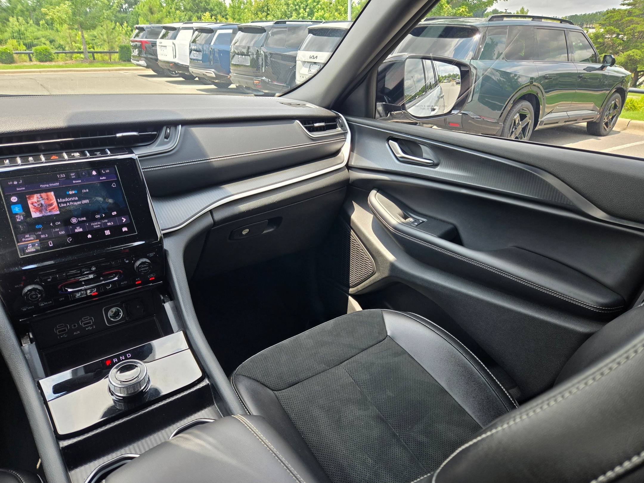 Used 2025 Silver Zynith Jeep Altitude X image 11