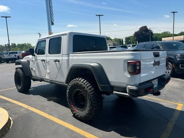 Used 2020 Bright White Clearcoat Jeep Rubicon image 4