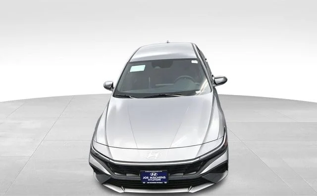Used 2025 Silver Hyundai SEL Sport image 23