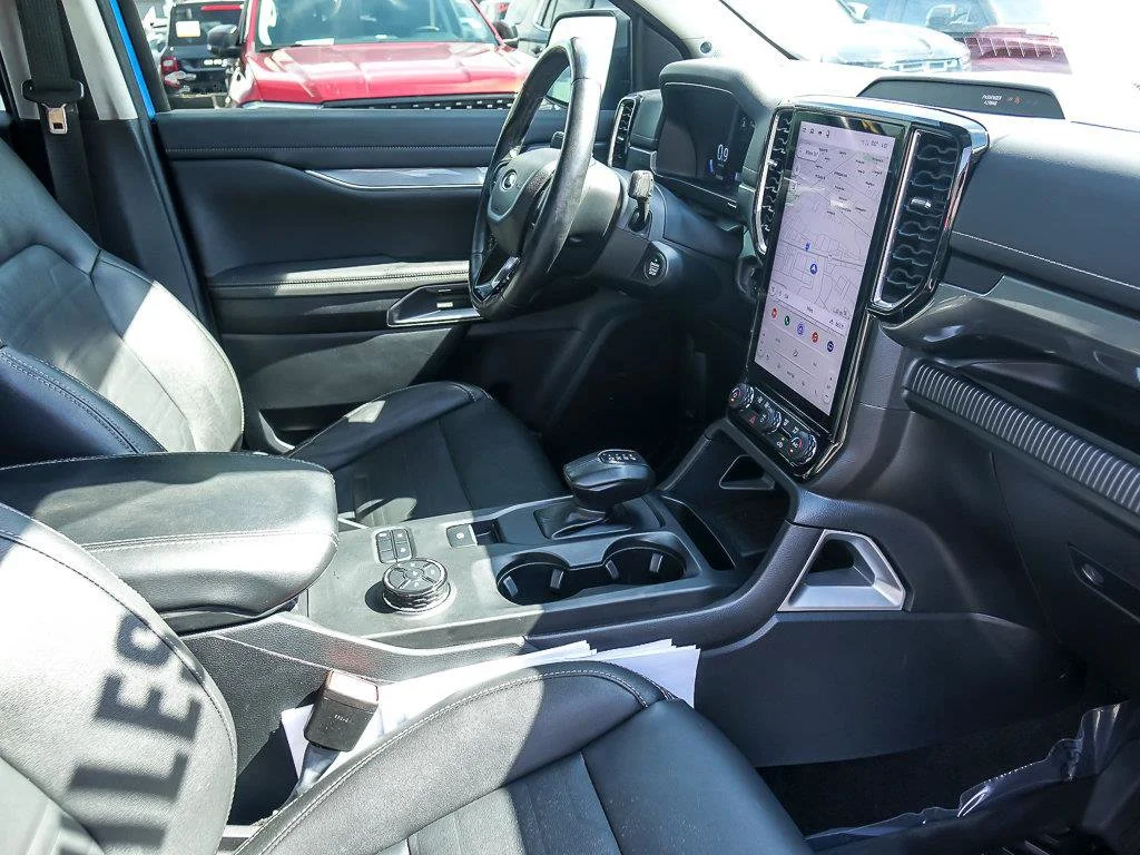 Used 2024 Blue Metallic Ford LARIAT image 30