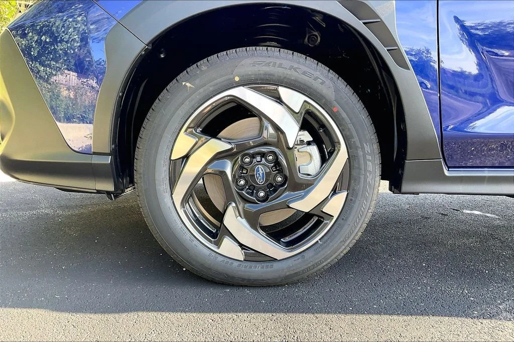 New 2026 SAPPHIRE BLUE PEARL Subaru Limited Hybrid image 12