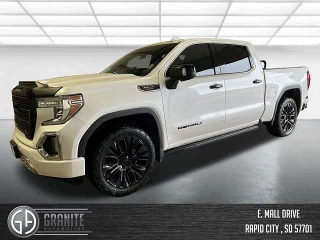 2020 GMC Sierra 4WD Crew Cab Short Box Denali's photo
